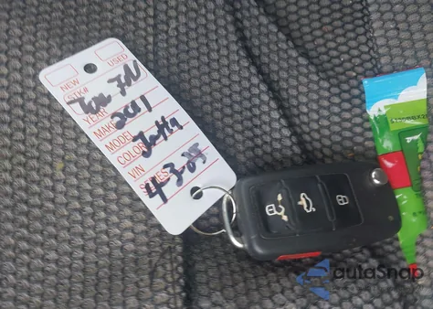 2010 Volkswagen Jetta Tdi z USA, uszkodzony, nr VIN 3VWRL7AJ6AM086568